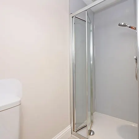 Apartment 11 Bluebridge With Free Parking