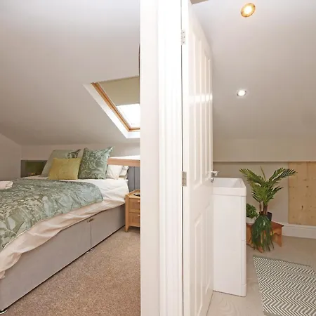 11 Bluebridge With Free Parking Apartment *