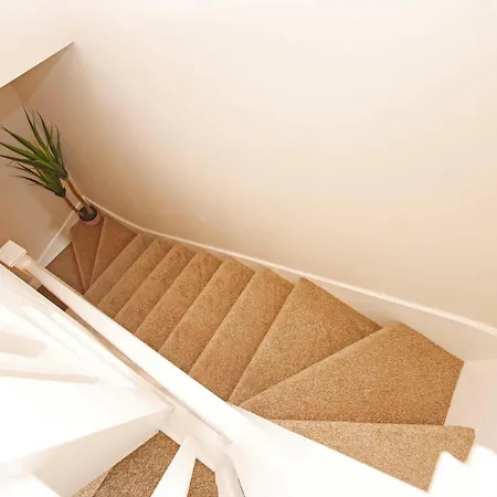 11 Bluebridge With Free Parking *