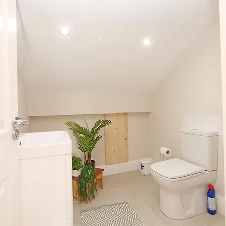 Apartment 11 Bluebridge With Free Parking *