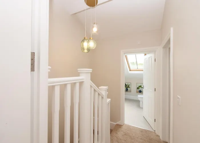 11 Bluebridge With Free Parking *