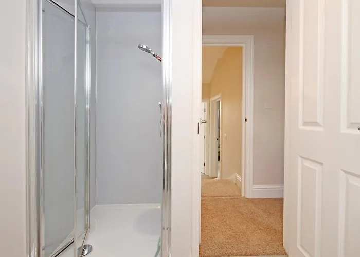 11 Bluebridge With Free Parking Apartman