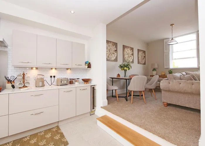 11 Bluebridge With Free Parking