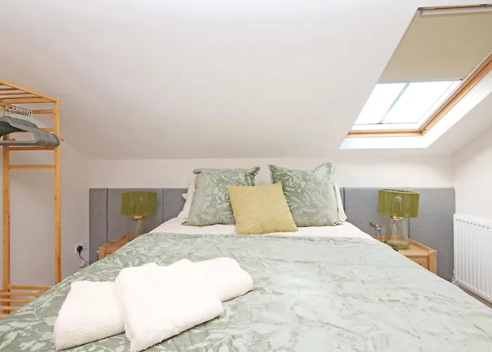 11 Bluebridge With Free Parking Apartman *