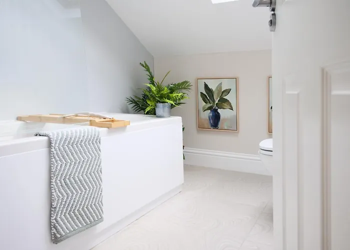 11 Bluebridge With Free Parking Apartman