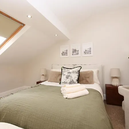 11 Bluebridge With Free Parking